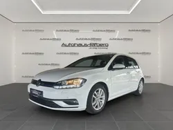 Weiß Gebraucht 2018 VW Golf VII Comfortline Limousine | 14.390 € (Fairer Preis)