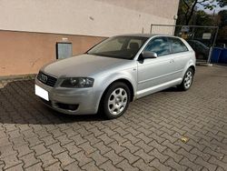 Silber Gebraucht 2003 Audi A3 Attraction Limousine | 999 € (Guter Preis)