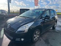 Schwarz Gebraucht 2010 Peugeot 5008 Premium SUV | 1.350 € (Superpreis)
