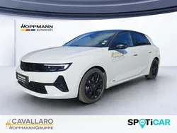 Weiß Gebraucht 2023 Opel Astra Ultimate Limousine | 26.490 € (Guter Preis)