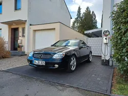 Schwarz Gebraucht 2002 Mercedes SLK200 Cabrio | 8.500 €