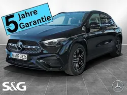 Metalliclack kosmosschwarz Gebraucht 2024 Mercedes GLA200 AMG SUV | 43.399 € (Etwas zu teuer)