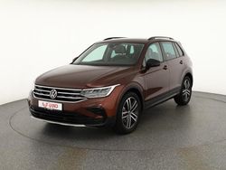 Tungstensilbermet. (metallic) Gebraucht 2020 VW Tiguan Sport SUV | 33.950 €
