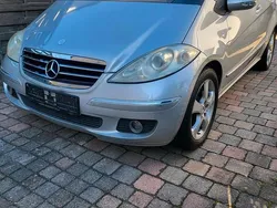 Silber Gebraucht 2005 Mercedes A180 Avantgarde Limousine | 1.990 € (Etwas zu teuer)