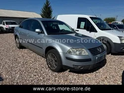 Blau Gebraucht 2003 VW Passat Family Limousine | 1.600 € (Fairer Preis)