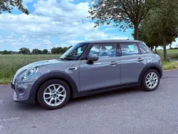 Grau Gebraucht 2019 Mini ONE Kleinwagen | 13.900 € (Fairer Preis)