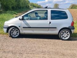 Silber Gebraucht 2004 Renault Twingo Kleinwagen | 2.000 € (Fairer Preis)