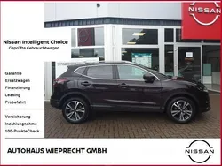 Violett Gebraucht 2021 Nissan Qashqai Zama SUV | 20.900 € (Fairer Preis)