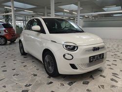 Weiß Gebraucht 2023 Fiat 500e Kleinwagen | 18.490 € (Superpreis)