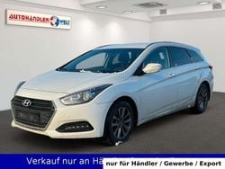 Weiß Gebraucht 2015 Hyundai i40 Kombi | 6.499 € (Superpreis)