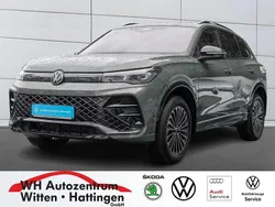 Cipressinogrün metallic Gebraucht 2024 VW Tiguan Style SUV | 50.690 € (Superpreis)