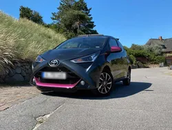Grau Gebraucht 2020 Toyota Aygo x-style Kleinwagen | 9.800 € (Fairer Preis)