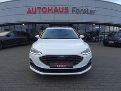Weiß Neu 2024 Ford Focus Titanium Limousine | 27.990 € (Guter Preis)