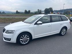Weiß Gebraucht 2016 Skoda Octavia Kombi | 8.900 € (Etwas zu teuer)