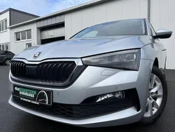 Brilliantsilber Gebraucht 2020 Skoda Scala Ambition Kleinwagen | 17.860 € (Fairer Preis)