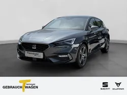 Grau Neu 2025 Seat Leon FR Limousine | 30.690 € (Fairer Preis)