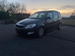 Schwarz Gebraucht 2011 Skoda Roomster Comfort Van / Kleinbus | 1.990 € (Superpreis)