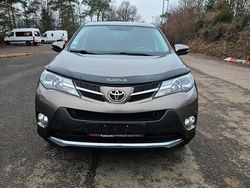 Braun Gebraucht 2016 Toyota RAV4 SUV | 15.000 € (Fairer Preis)