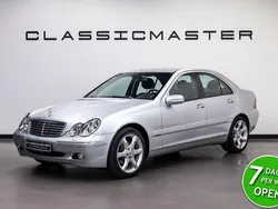 Grau Gebraucht 2003 Mercedes C180 Elegance Limousine | 12.950 €