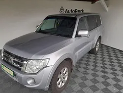 Silber Gebraucht 2013 Mitsubishi Pajero Invite SUV | 14.000 € (Teuer)