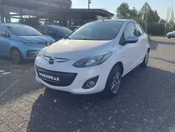 Weiß Gebraucht 2014 Mazda 2 Sendo Limousine | 9.490 € (Etwas zu teuer)