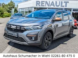 Grau Neu 2024 Dacia Jogger Extreme Van / Kleinbus | 25.280 € (Etwas zu teuer)