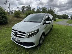 Weiß Gebraucht 2020 Mercedes V220 Avantgarde Edition Van / Kleinbus | 48.500 € (Superpreis)