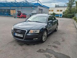 Blau Gebraucht 2007 Audi A8 Limousine | 8.400 € (Etwas zu teuer)