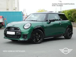 Grün Gebraucht 2024 Mini Cooper Kleinwagen | 29.890 € (Fairer Preis)