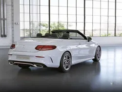 Weiß Gebraucht 2020 Mercedes C180 AMG line Cabrio | 31.200 € (Guter Preis)