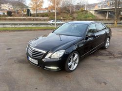 Obsidianschwarz metalliclack Gebraucht 2012 Mercedes E350 Limousine | 12.750 € (Fairer Preis)