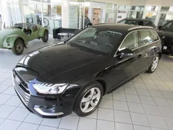 Mythosschwarz metallic (metallic) Gebraucht 2021 Audi A4 Comfort Kombi | 31.950 € (Fairer Preis)