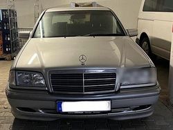 Silber Gebraucht 1998 Mercedes C180 Limousine | 6.290 € (Teuer)