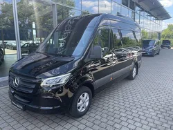 Obsidianschwarz Gebraucht 2023 Mercedes Sprinter Van | 67.949 €