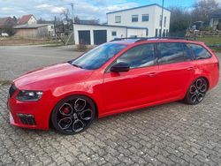 Rot Gebraucht 2016 Skoda Octavia vRS Kombi | 9.700 € (Superpreis)