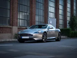 Aston Martin DB9