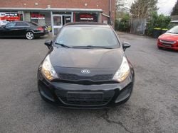 Schwarz Gebraucht 2015 Kia Rio Attract | 3.800 € (Fairer Preis)