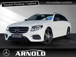 Weiß (polarweiß) Gebraucht 2018 Mercedes E200 AMG line Kombi | 27.890 € (Guter Preis)