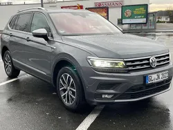 Grau Gebraucht 2018 VW Tiguan Allspace Comfortline SUV | 26.500 € (Teuer)