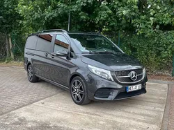 Grau Gebraucht 2022 Mercedes V300 AMG Van / Kleinbus | 59.000 € (Fairer Preis)