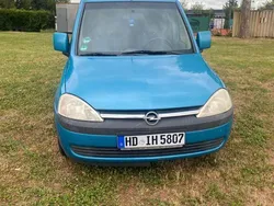 Blau Gebraucht 2002 Opel Combo Van / Kleinbus | 1.699 € (Guter Preis)