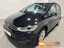 Schwarz Gebraucht 2024 VW Touran Comfortline Van / Kleinbus | 32.950 € (Fairer Preis)