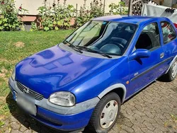 Blau Gebraucht 2000 Opel Corsa Edition Kleinwagen | 650 € (Guter Preis)