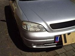 Silber Gebraucht 1999 Opel Astra Classic Edition Limousine | 1.899 €