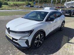 Weiß Gebraucht 2023 Renault Megane E-Tech Techno Limousine | 31.300 €
