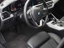 Schwarz Gebraucht 2021 BMW 330 Advantage Kombi | 36.500 € (Etwas zu teuer)