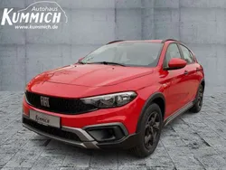 Passione rot (rot) Gebraucht 2023 Fiat Tipo Cross Limousine | 22.500 € (Fairer Preis)
