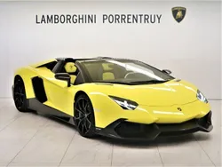 Gelb Gebraucht 2015 Lamborghini Aventador Cabrio | 623.521 €