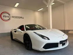 Weiß Gebraucht 2017 Ferrari 488 Coupé | 201.999 €