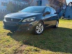 Schwarz Gebraucht 2018 Peugeot 308 Kombi | 5.950 € (Etwas zu teuer)
